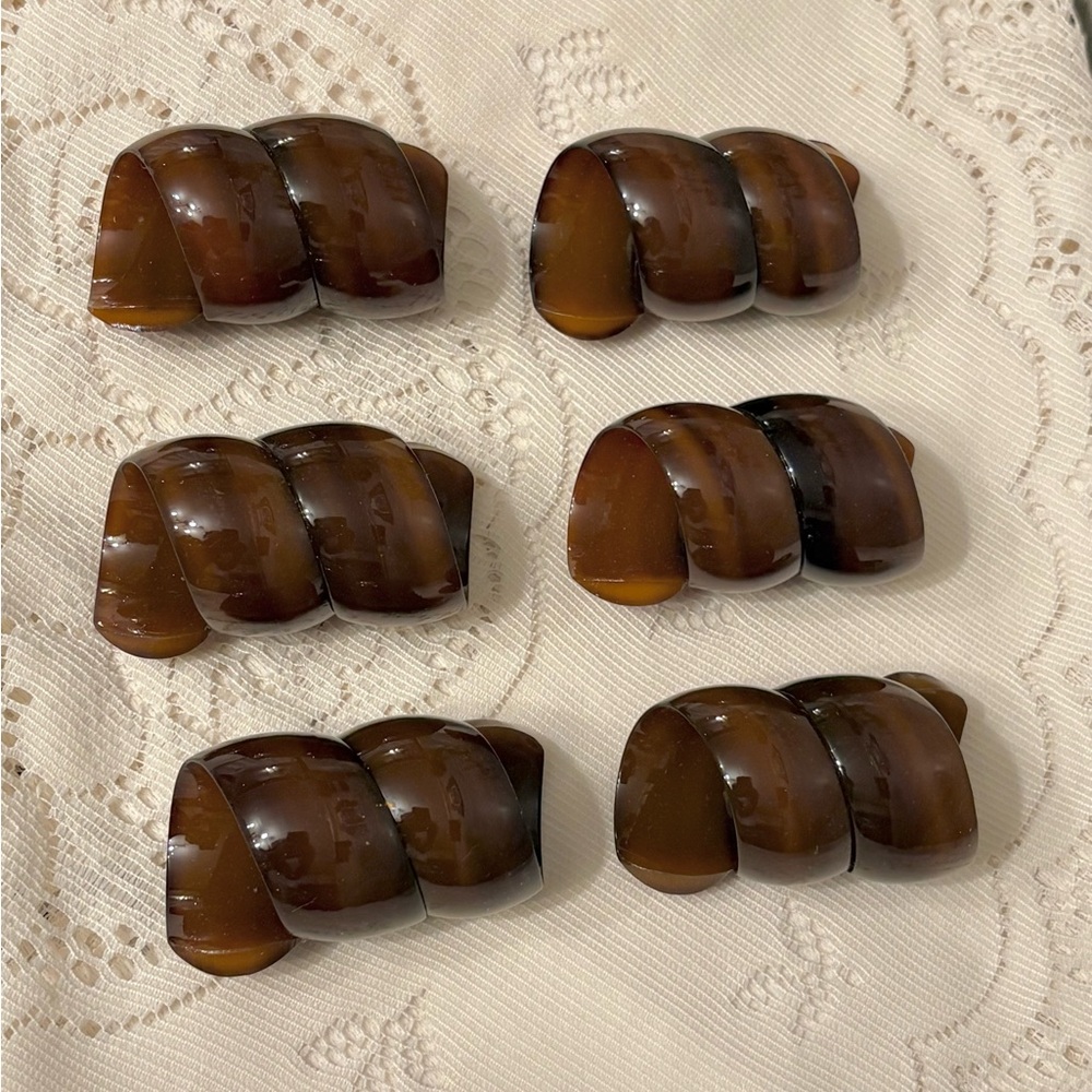 Six Vintage Mid-Century Spiral Bakelite Napkin Rings Napkin Holders